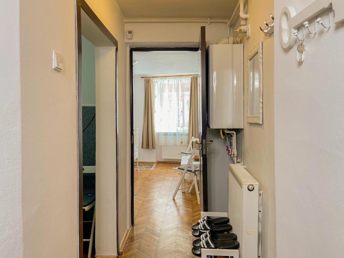 White Moon Apartment Braşov Dış mekan fotoğraf