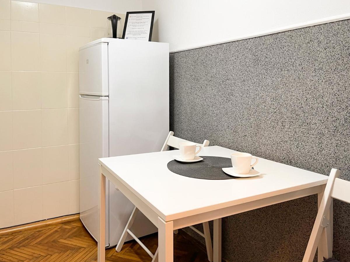 White Moon Apartment Braşov Dış mekan fotoğraf