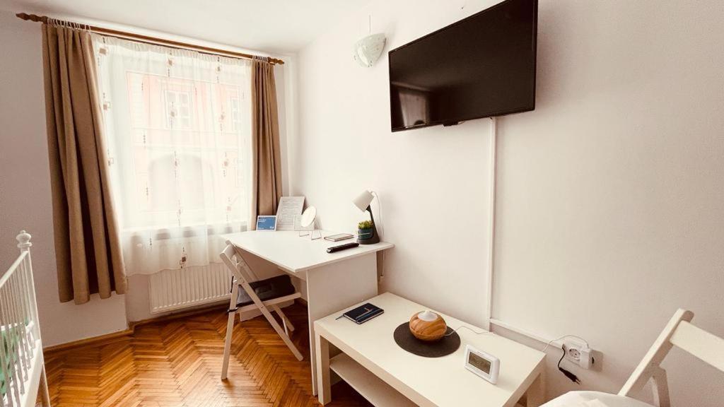White Moon Apartment Braşov Dış mekan fotoğraf
